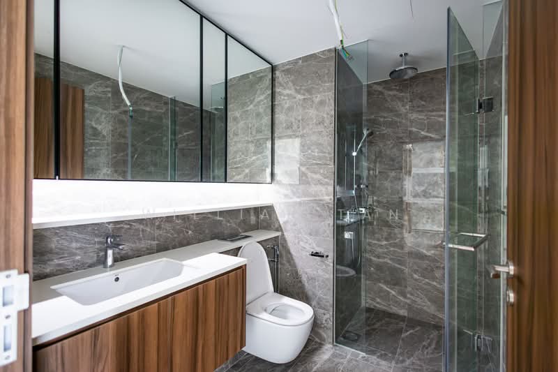 Lentor Modern, Lentor Central, 1 Bedroom, 527 sqft, Condominium For Sale, by William Tan, 500233509 - Bathroom - PropertyGuru.com.sg