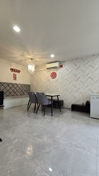 525 Serangoon North Avenue 4, 525 Serangoon North Avenue 4, 4 Bedrooms, 1,636 sqft, HDB Flat For Sale, by Jayna Koh, 500233515 - Living Room - PropertyGuru.com.sg