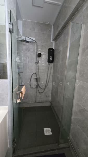 525 Serangoon North Avenue 4, 525 Serangoon North Avenue 4, 4 Bedrooms, 1,636 sqft, HDB Flat For Sale, by Jayna Koh, 500233515 - Bathroom - PropertyGuru.com.sg