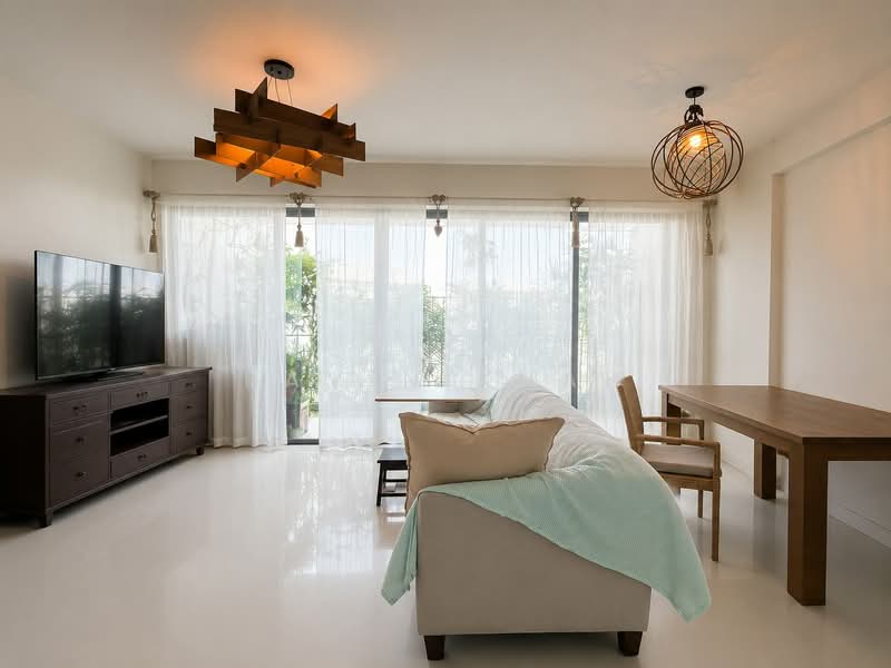 The Gale, 74 Flora Road, 2 Bedrooms, 969 sqft, Condominium For Sale, by Kavin Kuah, 500233517 - Living Room - PropertyGuru.com.sg