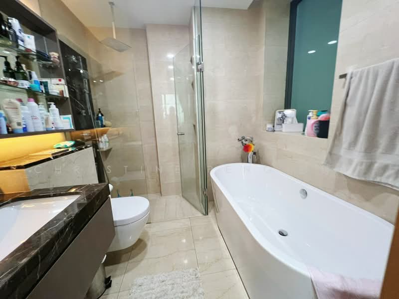 Marina One Residences, 21 Marina Way, 3 Bedrooms, 1,582 sqft, Condominium For Sale, by Christine Peng 彭婷婷, 500233519 - Bathroom - PropertyGuru.com.sg