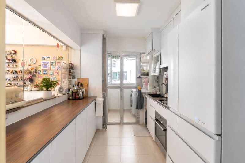 511B Yishun Street 51, 511B Yishun Street 51, Sembawang / Yishun, 3 Bedrooms, 1,001 sqft, HDB Flat For Sale, by Carol Quek, 500233523 - Kitchen - PropertyGuru.com.sg