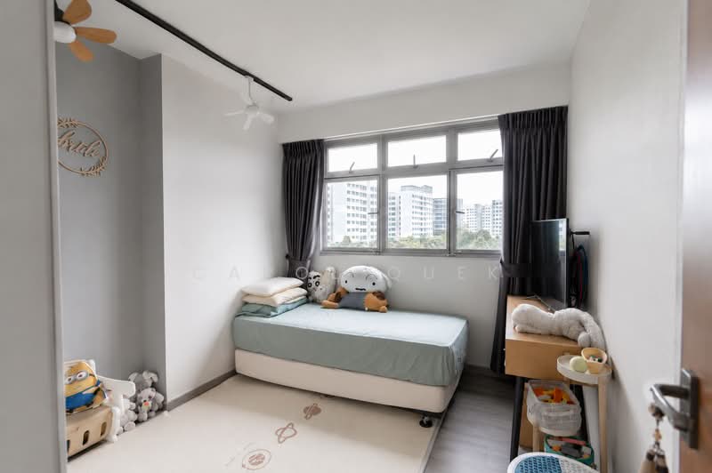 511B Yishun Street 51, 511B Yishun Street 51, Sembawang / Yishun, 3 Bedrooms, 1,001 sqft, HDB Flat For Sale, by Carol Quek, 500233523 - Bedroom - PropertyGuru.com.sg