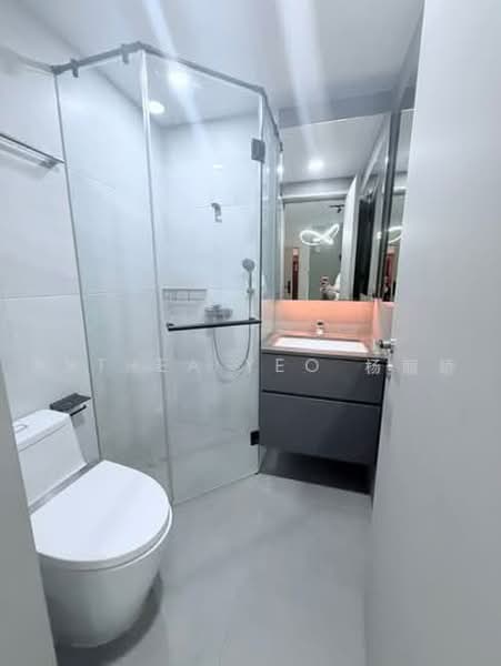 East Signature, 1A Elliot Walk, 3 Bedrooms, 1,001 sqft, Condominium For Rent, by Anthea Yeo 杨丽娇, 500233543 - Bathroom - PropertyGuru.com.sg