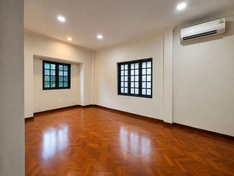 ADELYN 9325.9988 1KM ACSBR/ SCGS BEAUTIFUL PLOT FOR REBUILDING, GOLDHILL, 4 Bedrooms, 3,000 sqft, Semi-Detached House For Sale, by Adelyn Khoo, 500233546 - Interior - PropertyGuru.com.sg