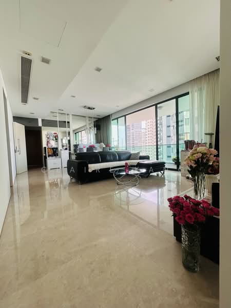 Rhapsody on Mount Elizabeth, 16 Mount Elizabeth, 3 Bedrooms, 1,561 sqft, Condominium For Rent, by Claire Kang, 500233557 - Living Room - PropertyGuru.com.sg