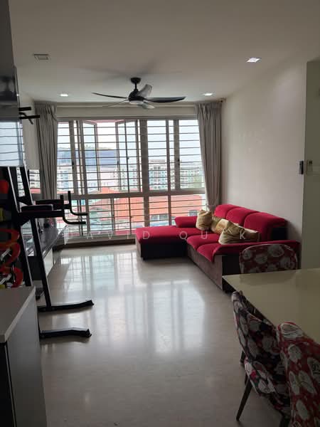 Rosewood, 1 Rosewood Drive, 3 Bedrooms, 1,178 sqft, Condominium For Sale, by David Quek, 500233559 - Living Room - PropertyGuru.com.sg
