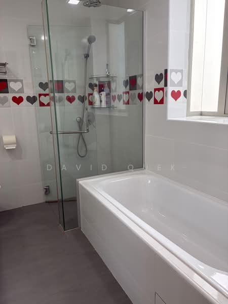 Rosewood, 1 Rosewood Drive, 3 Bedrooms, 1,178 sqft, Condominium For Sale, by David Quek, 500233559 - Master Bathroom - PropertyGuru.com.sg