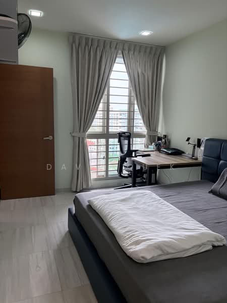Rosewood, 1 Rosewood Drive, 3 Bedrooms, 1,178 sqft, Condominium For Sale, by David Quek, 500233559 - Master Bedroom - PropertyGuru.com.sg
