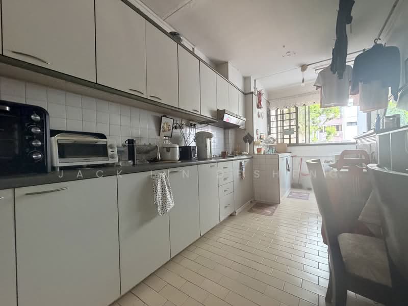243 Tampines Street 21, 243 Tampines Street 21, 2 Bedrooms, 797 sqft, HDB Flat For Sale, by Jack Lin Desheng, 500233565 - Kitchen - PropertyGuru.com.sg