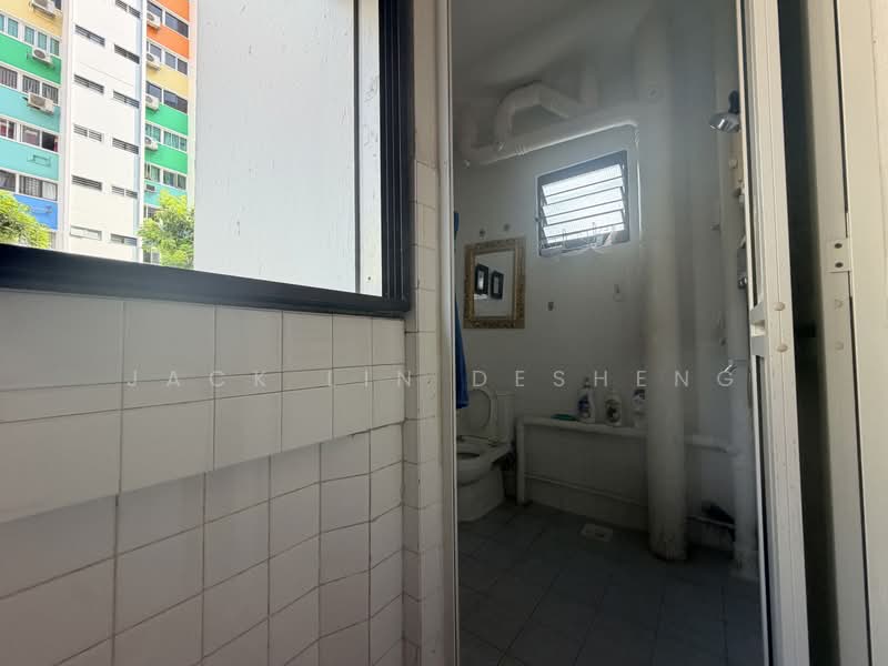 243 Tampines Street 21, 243 Tampines Street 21, 2 Bedrooms, 797 sqft, HDB Flat For Sale, by Jack Lin Desheng, 500233565 - Bathroom - PropertyGuru.com.sg