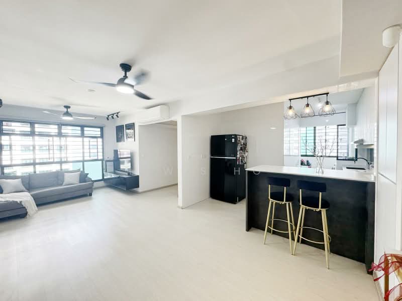 419D Northshore Drive, 419D Northshore Drive, 3 Bedrooms, 1,011 sqft, HDB Flat For Sale, by Lewis Ho, 500233572 - Living Room - PropertyGuru.com.sg