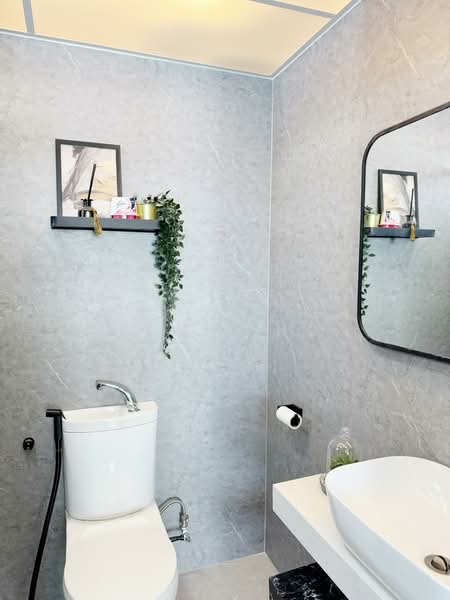 419D Northshore Drive, 419D Northshore Drive, 3 Bedrooms, 1,011 sqft, HDB Flat For Sale, by Lewis Ho, 500233572 - Bathroom - PropertyGuru.com.sg