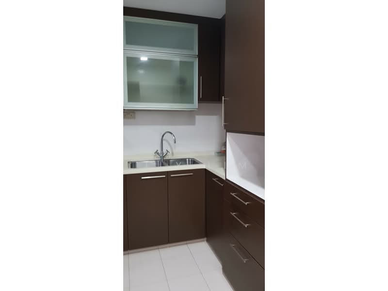 International Plaza, 10 Anson Road, 3 Bedrooms, 1,495 sqft, Apartment For Sale, by Lily Lim, 500233574 - Kitchen - PropertyGuru.com.sg