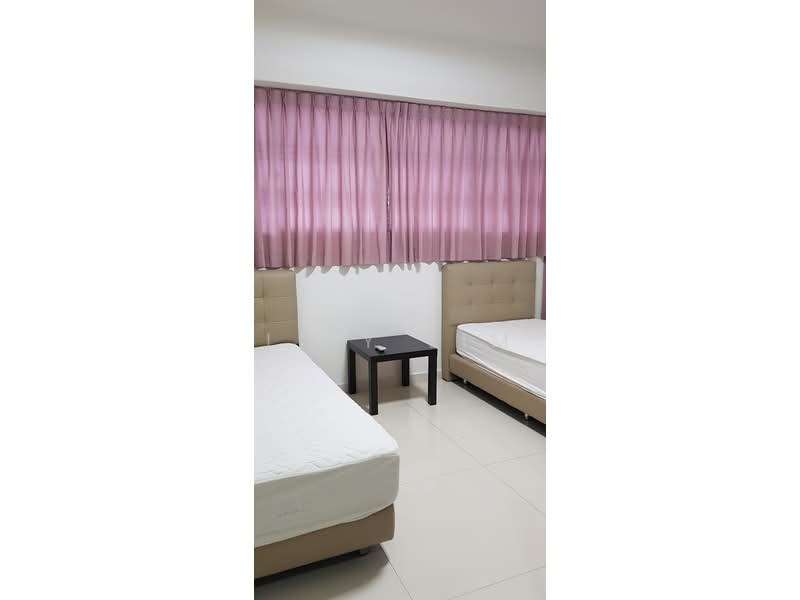 International Plaza, 10 Anson Road, 3 Bedrooms, 1,495 sqft, Apartment For Sale, by Lily Lim, 500233574 - Bedroom 2 - PropertyGuru.com.sg