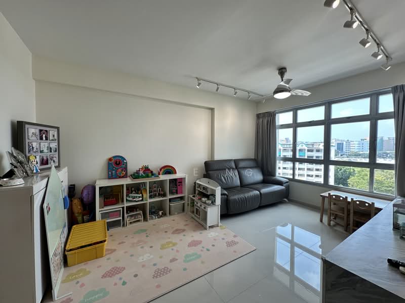 7 Upper Aljunied Lane, 7 Upper Aljunied Lane, 3 Bedrooms, 1,001 sqft, HDB Flat For Sale, by Kyle Ng, 500233575 - Living Room - PropertyGuru.com.sg