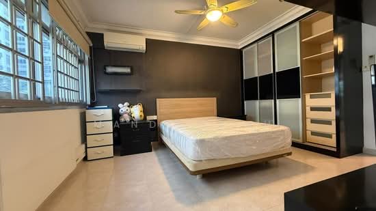 For Rent - 246 Simei Street 5