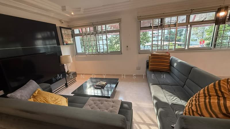 246 Simei Street 5, 246 Simei Street 5, 4 Bedrooms, 1,335 sqft, HDB Flat For Rent, by Mandy Hsieh, 500233576 - Living Room - PropertyGuru.com.sg