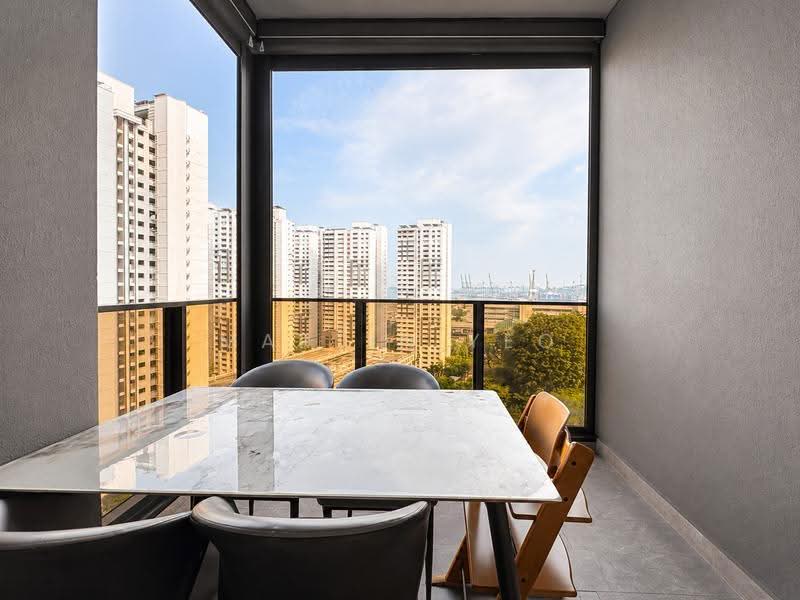 FREEHOLD SEA VIEW 3 Bed 3 Bath 1109sqft Private Lift D2 6m Ceiling $200k Reno Greenery View, Chinatown / Tanjong Pagar, 3 Bedrooms, 1,109 sqft, Condominium For Sale, by Martin Yeo, 500233577 - Balcony - PropertyGuru.com.sg
