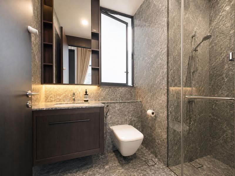 FREEHOLD SEA VIEW 3 Bed 3 Bath 1109sqft Private Lift D2 6m Ceiling $200k Reno Greenery View, Chinatown / Tanjong Pagar, 3 Bedrooms, 1,109 sqft, Condominium For Sale, by Martin Yeo, 500233577 - Bathroom - PropertyGuru.com.sg