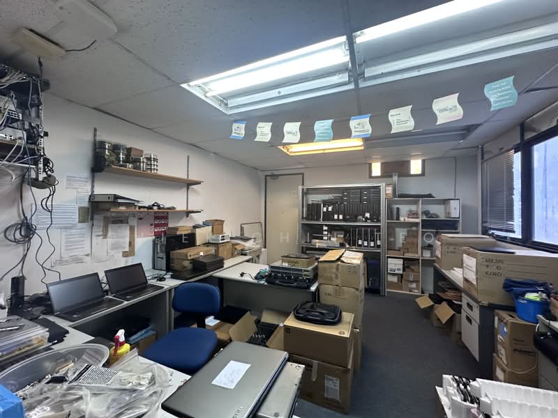 Mactech Building, 2 Kallang Pudding Road, 1,195 sqft, Light Industrial (B1) For Rent, by Chiek Chin Teo, 500233589 - Manager room with day light - CommercialGuru.com.sg