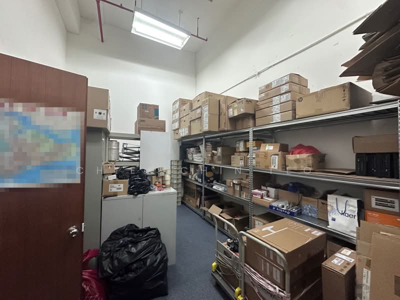 Mactech Building, 2 Kallang Pudding Road, 1,195 sqft, Light Industrial (B1) For Rent, by Chiek Chin Teo, 500233589 - High ceiling storage space - CommercialGuru.com.sg