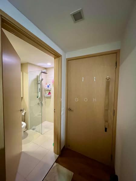 The Tampines Trilliant, 25 Tampines Central 7, 3 Bedrooms, 872 sqft, Condominium For Rent, by Alex Goh, 500233592 - Bathroom - PropertyGuru.com.sg