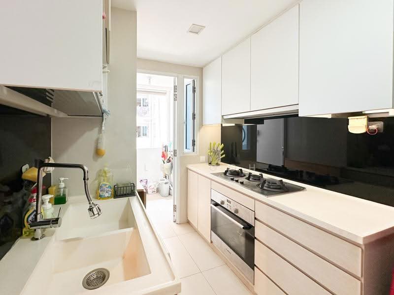 The Tampines Trilliant, 25 Tampines Central 7, Pasir Ris / Tampines, 3 Bedrooms, 872 sqft, Condominium For Rent, by Alex Goh, 500233592 - Kitchen - PropertyGuru.com.sg