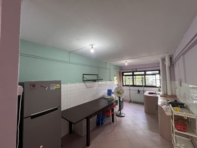 308 Clementi Avenue 4, 308 Clementi Avenue 4, 2 Bedrooms, 732 sqft, HDB Flat For Rent, by Ben Lau, 500233610 - Kitchen - PropertyGuru.com.sg