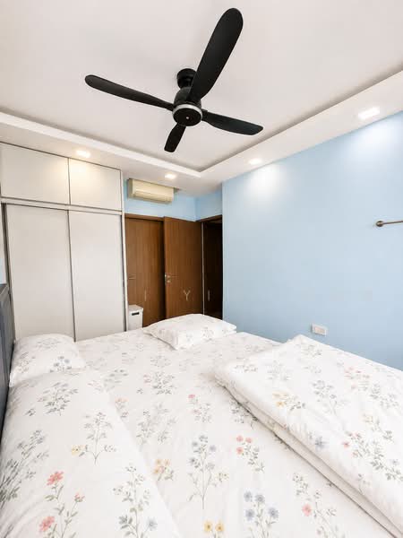 1 Canberra, 7 Canberra Drive, Sembawang / Yishun, 3 Bedrooms, 1,055 sqft, Condominium For Rent, by Ong Zi Ying 王姿穎, 500233611 - Master Bedroom - PropertyGuru.com.sg