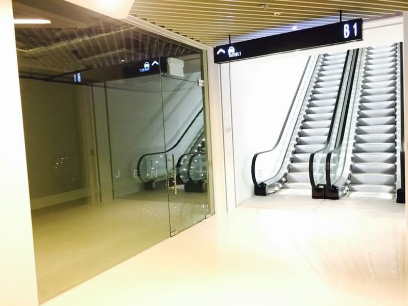 City Gate, 371 Beach Road, 893 sqft, Mall Shop For Sale, by Jensen Lee, 500233619 - Entrance - CommercialGuru.com.sg