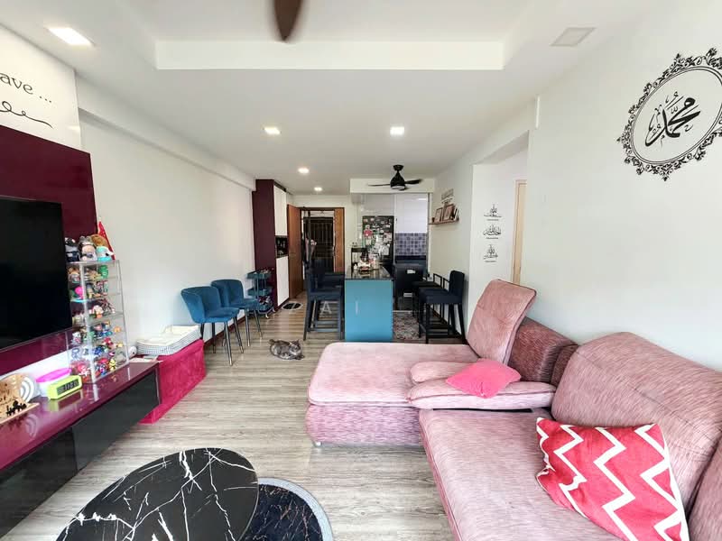 488A Choa Chu Kang Avenue 5, 488A Choa Chu Kang Avenue 5, Dairy Farm / Bukit Panjang / Choa Chu Kang, 3 Bedrooms, 1,001 sqft, HDB Flat For Sale, by Zai ., 500233620 - Living Room - PropertyGuru.com.sg