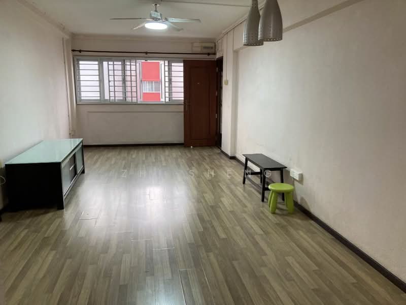 524 Hougang Avenue 6, 524 Hougang Avenue 6, 3 Bedrooms, 1,130 sqft, HDB Flat For Sale, by Zhi Sheng, 500233622 - Living Room - PropertyGuru.com.sg