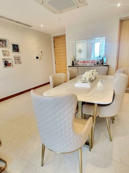 Cairnhill Crest, 8 Cairnhill Circle, 2 Bedrooms, 1,206 sqft, Condominium For Rent, by James Yeo, 500233638 - Dining Room - PropertyGuru.com.sg