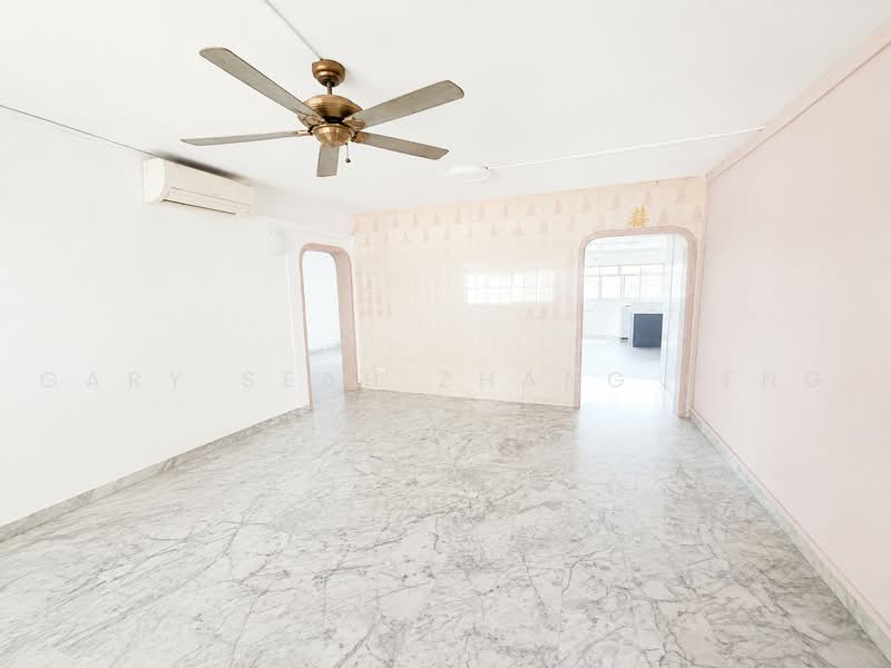 179 Ang Mo Kio Avenue 5, 179 Ang Mo Kio Avenue 5, 3 Bedrooms, 980 sqft, HDB Flat For Sale, by Gary Seah Zhang Feng, 500233641 - Living Room - PropertyGuru.com.sg