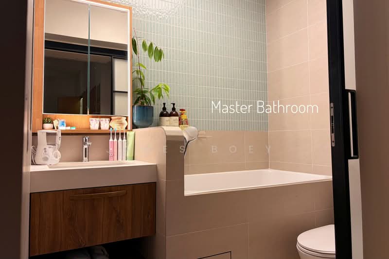 408 Pasir Ris Drive 6, 408 Pasir Ris Drive 6, 4 Bedrooms, 1,561 sqft, HDB Flat For Sale, by James Boey, 500233643 - Bathroom - PropertyGuru.com.sg