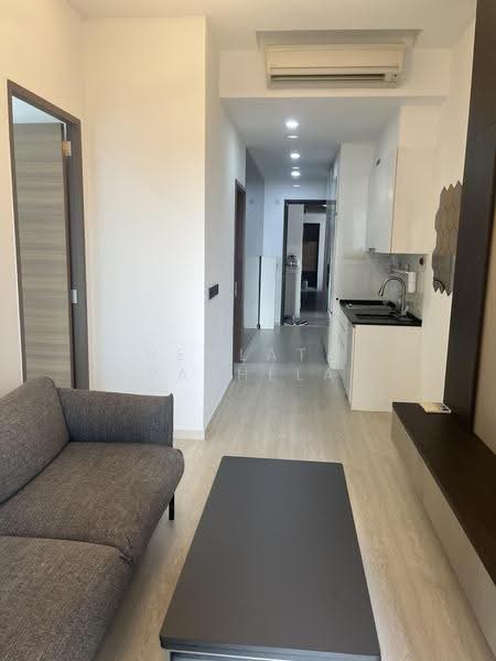 Forte Suites, 88 Mergui Road, Farrer Park / Serangoon Rd, 2 Bedrooms, 614 sqft, Condominium For Sale, by Hemlata Pathela, 500233648 - Living Room - PropertyGuru.com.sg
