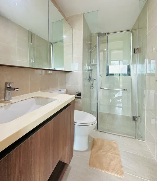 Kingsford Waterbay, 74 Upper Serangoon View, 3 Bedrooms, 1,033 sqft, Condominium For Rent, by Mohamed Ameen, 500233668 - Bathroom - PropertyGuru.com.sg