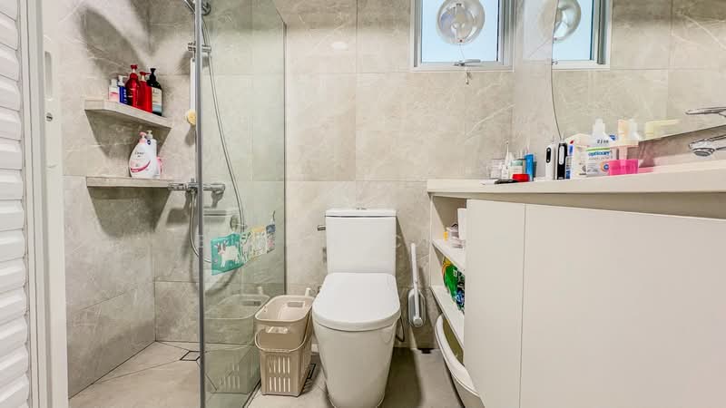 10A Bendemeer Light, 10A Bendemeer Road, 3 Bedrooms, 1,001 sqft, HDB Flat For Sale, by Blven Chan, 500233672 - Bathroom - PropertyGuru.com.sg