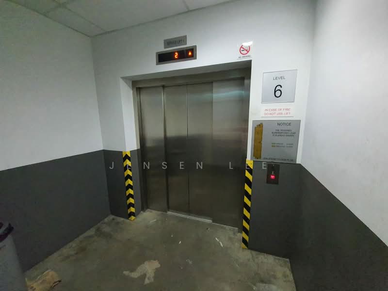 One Commonwealth, 1 Commonwealth Lane, 1,679 sqft, Light Industrial (B1) For Sale, by Jensen Lee, 500233680 - Corridor - CommercialGuru.com.sg