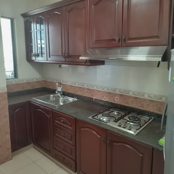 Tanglin Regency, 381 Tanglin Road, 2 Bedrooms, 883 sqft, Condominium For Rent, by Max Foo, 500233681 - Kitchen - PropertyGuru.com.sg