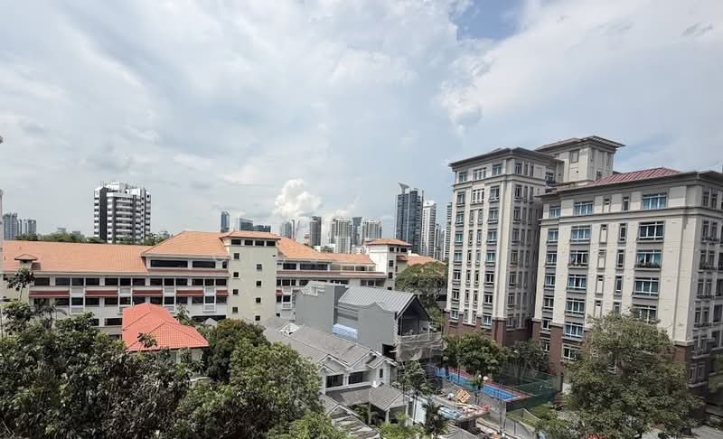 Freehold. Spacious. Selling Vacant. Mins to MRT Station, , 3 Bedrooms, 1,570 sqft, Condominium For Sale, by Gibson Ho, 500233687 - Exterior - PropertyGuru.com.sg