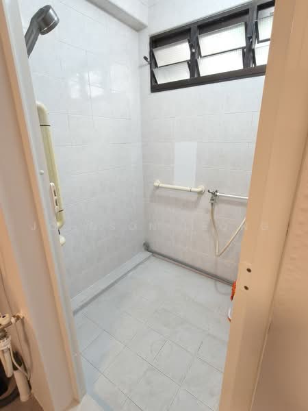 12 Marsiling Lane, 12 Marsiling Lane, Room Rental, 100 sqft, HDB Flat For Rent, by Johnson Leong, 500233690 - Bathroom - PropertyGuru.com.sg