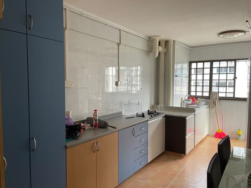 Blk 336 ang mo kio ave 1, ang mo kio ave 1, 4 Bedrooms, 980 sqft, HDB Flat For Rent, by Kitt 傅凡袀, 500233695 - Kitchen - PropertyGuru.com.sg