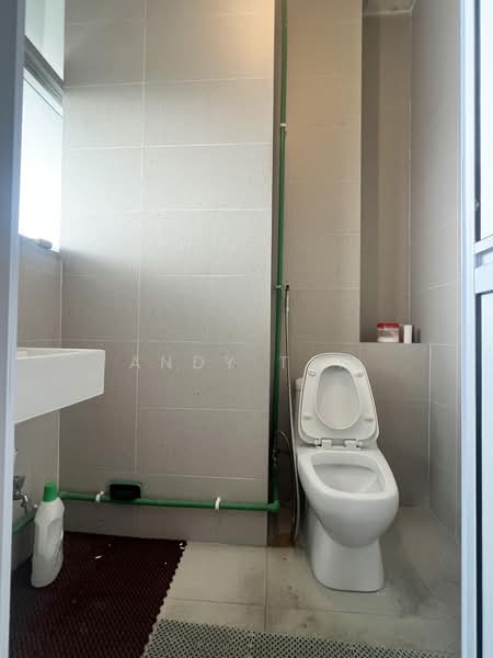 Northstar @ Amk, 7030 Ang Mo Kio Avenue 5, 470 sqft, Light Industrial (B1) For Rent, by Andy Tan, 500233696 - Bathroom - CommercialGuru.com.sg