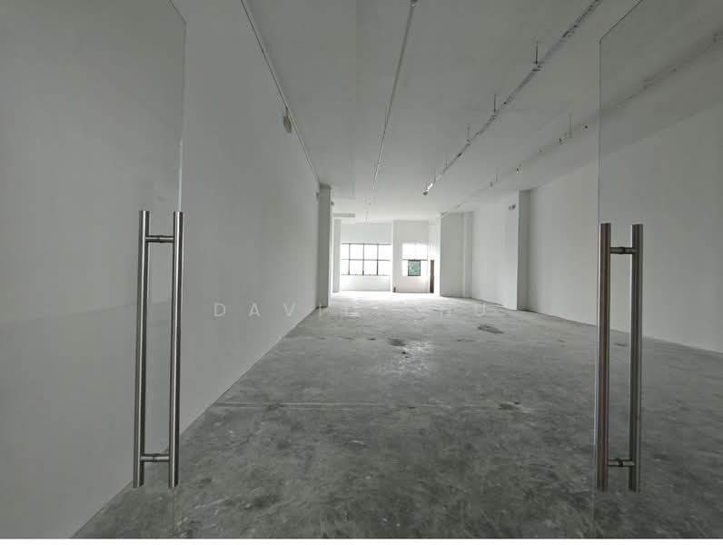 Interlocal Centre, 100G Pasir Panjang Road, Buona Vista / West Coast / Clementi New Town, 1,710 sqft, Light Industrial (B1) For Rent, by David Shu, 500233697 - Entrance - CommercialGuru.com.sg