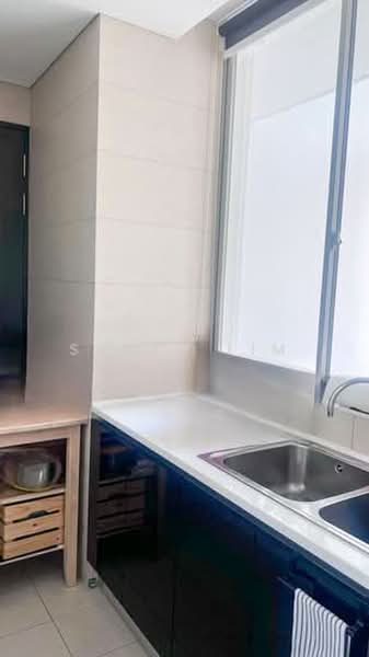 Ferrell Residences, 327 Bukit Timah Road, 3 Bedrooms, 1,841 sqft, Condominium For Sale, by Sarah Lim, 500233707 - Kitchen - PropertyGuru.com.sg