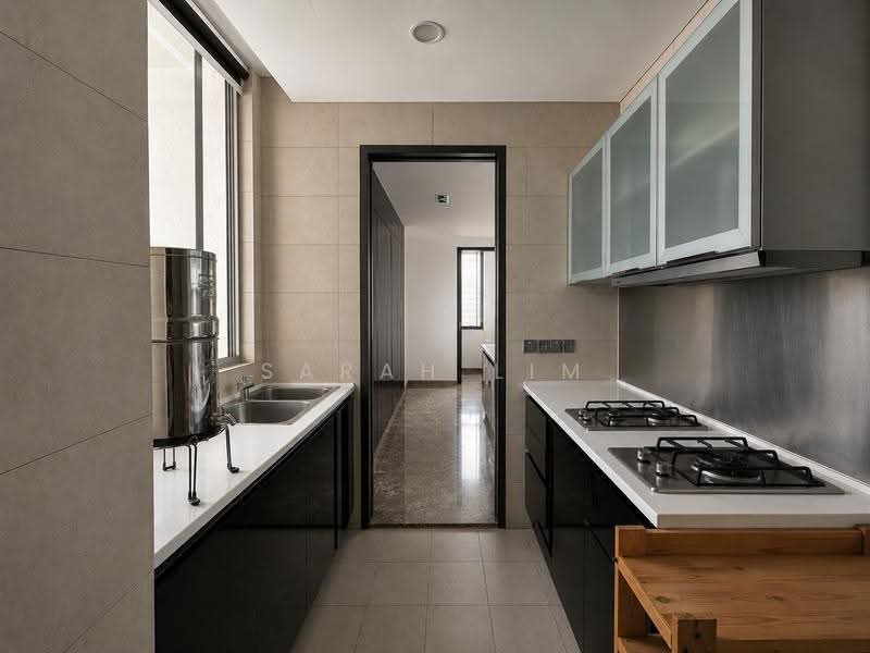 Ferrell Residences, 327 Bukit Timah Road, Tanglin / Holland / Bukit Timah, 3 Bedrooms, 1,841 sqft, Condominium For Sale, by Sarah Lim, 500233707 - Wet Kitchen with Backdoor, Yard, Shelter - PropertyGuru.com.sg