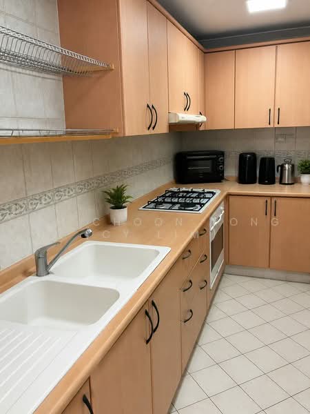 Hillbrooks, 88 Hillview Avenue, 3 Bedrooms, 1,130 sqft, Condominium For Sale, by Lim Choon Yong (CY Lim), 500233709 - Kitchen - PropertyGuru.com.sg