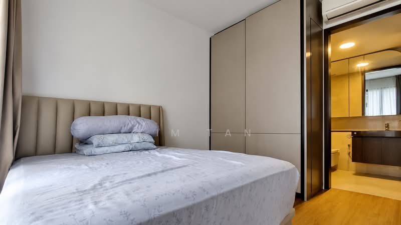 Avenue South Residence, 11 Silat Avenue, Alexandra / Commonwealth, 2 Bedrooms, 689 sqft, Condominium For Sale, by Kim Tan, 500233711 - Bedroom - PropertyGuru.com.sg